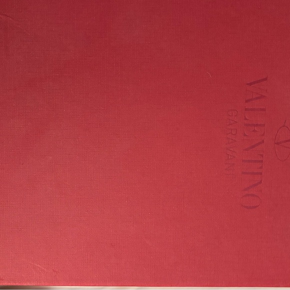 Valentino Garavani Red Embossed Logo Lid